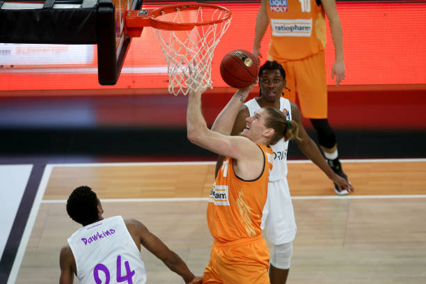 今足球市场 今足球市场